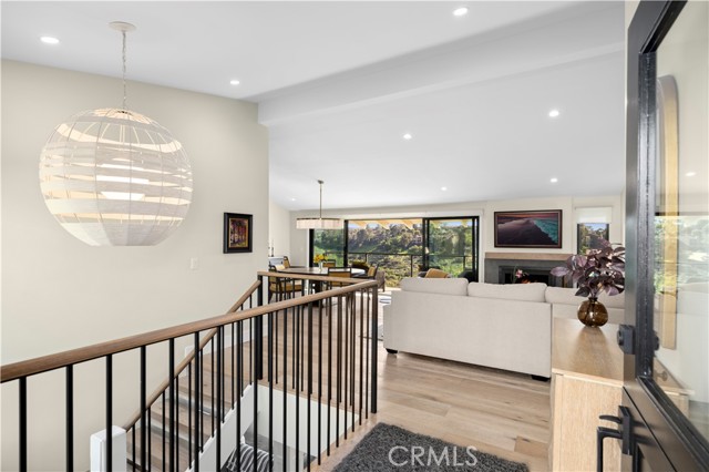 Detail Gallery Image 9 of 36 For 659 Vista Bonita, Newport Beach,  CA 92660 - 2 Beds | 2/1 Baths