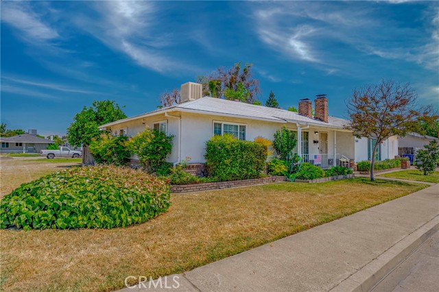 1640 Shirley Street, Merced CA: https://media.crmls.org/medias/a2dd6b30-45ef-498a-8698-0eaae9fd608a.jpg