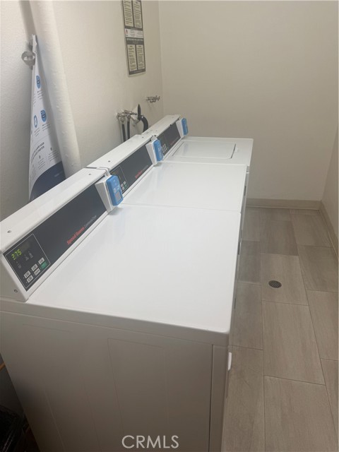 10960 ASHTON WAY, Los Angeles CA: https://media.crmls.org/medias/a2de1868-3e56-4b86-9682-164bcfa18d4e.jpg