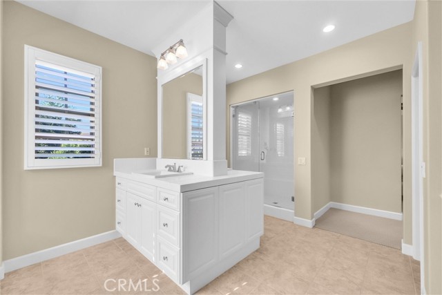 Detail Gallery Image 23 of 74 For 36 Royal Grove, Irvine,  CA 92620 - 4 Beds | 4 Baths