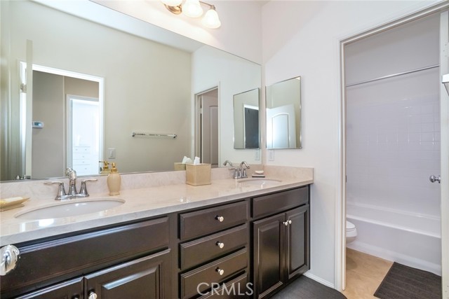 Detail Gallery Image 36 of 54 For 24824 Carbon, Valencia,  CA 91354 - 4 Beds | 3/1 Baths