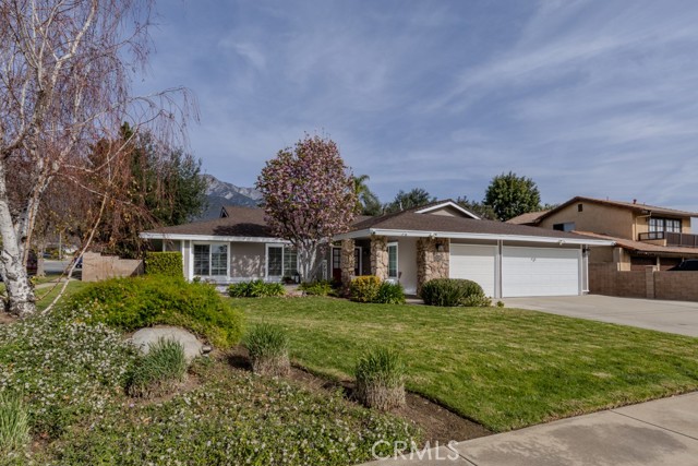 Detail Gallery Image 3 of 52 For 9588 Highland Ave, Rancho Cucamonga,  CA 91737 - 4 Beds | 2 Baths