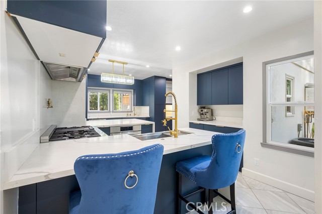 Detail Gallery Image 15 of 70 For 2065 E Altadena, Altadena,  CA 91001 - 7 Beds | 9 Baths