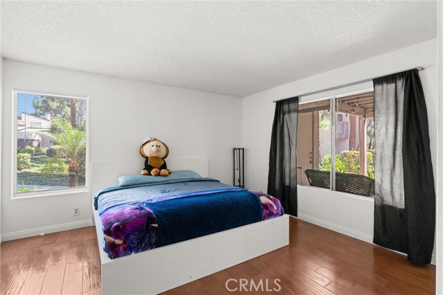 Detail Gallery Image 13 of 21 For 1300 Cabrillo Park Dr #B,  Santa Ana,  CA 92701 - 1 Beds | 1 Baths