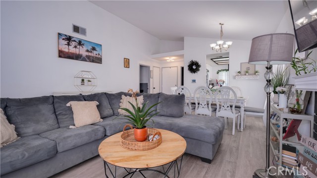 19450 Sweetwood Lane, Lake Elsinore CA: https://media.crmls.org/medias/a2e0616c-a9f8-4358-a89d-7c575a7d531d.jpg