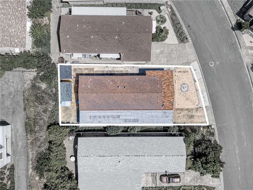 https://media.crmls.org/medias/a2e085e3-5c2c-4782-a1e2-817a8210a58a.jpg?preset=X-Large