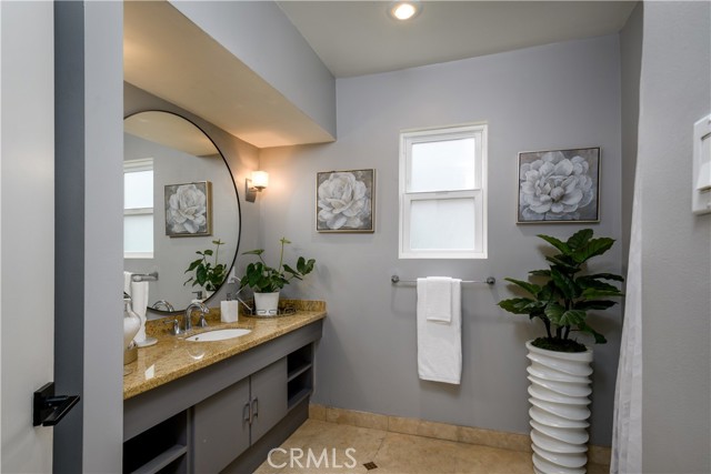4557 Don Timoteo Drive, Los Angeles CA: https://media.crmls.org/medias/a2e0a902-e7c5-4126-805e-fdbbcdc0d57b.jpg