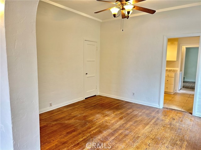 Detail Gallery Image 3 of 6 For 1456 S Fairfax Ave #2,  Los Angeles,  CA 90019 - 2 Beds | 1 Baths