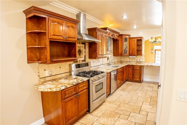 4622 W 131st Street, Hawthorne CA: https://media.crmls.org/medias/a2e0be6d-a57f-4f52-b2b2-06a23d55e973.jpg