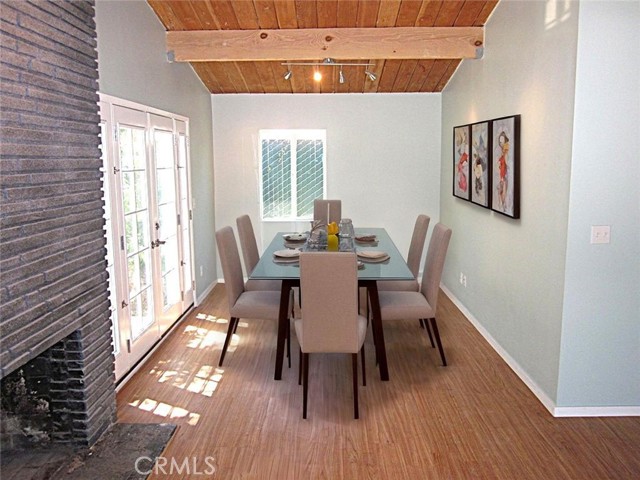 Detail Gallery Image 5 of 48 For 5209 Sylmar Ave, Sherman Oaks,  CA 91401 - 2 Beds | 2 Baths