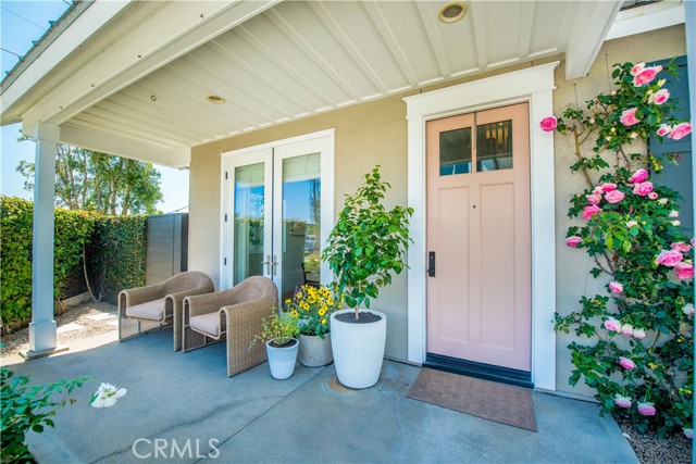 2065 Thurin Street, Costa Mesa CA: https://media.crmls.org/medias/a2e1a307-d5df-4fac-a0a7-de86bd57f83a.jpg