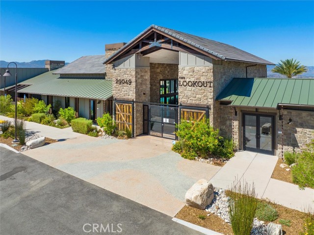 Detail Gallery Image 59 of 63 For 18262 Astro Ct, Saugus,  CA 91350 - 4 Beds | 3 Baths