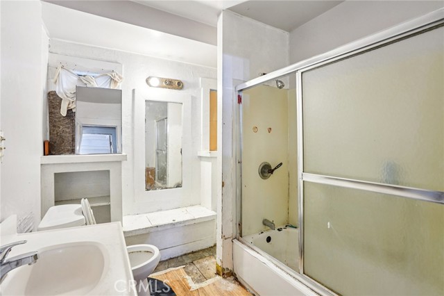 Detail Gallery Image 21 of 30 For 1334 E 9th St, Long Beach,  CA 90813 - 2 Beds | 2 Baths