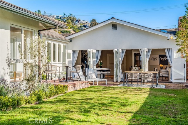 Detail Gallery Image 27 of 30 For 360 Diamond St, Laguna Beach,  CA 92651 - 4 Beds | 3 Baths