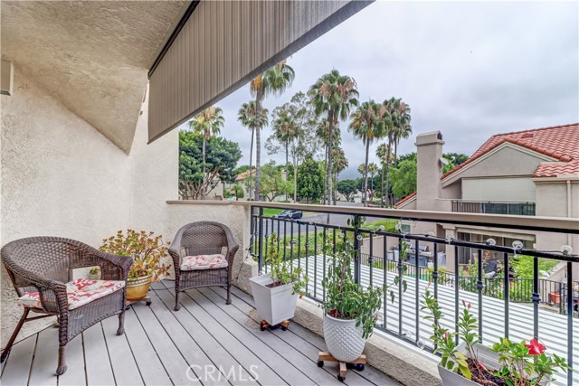 21982 Kitridge, Mission Viejo CA: https://media.crmls.org/medias/a2e45b39-e644-4c79-80c9-7bb01b2ef5e2.jpg