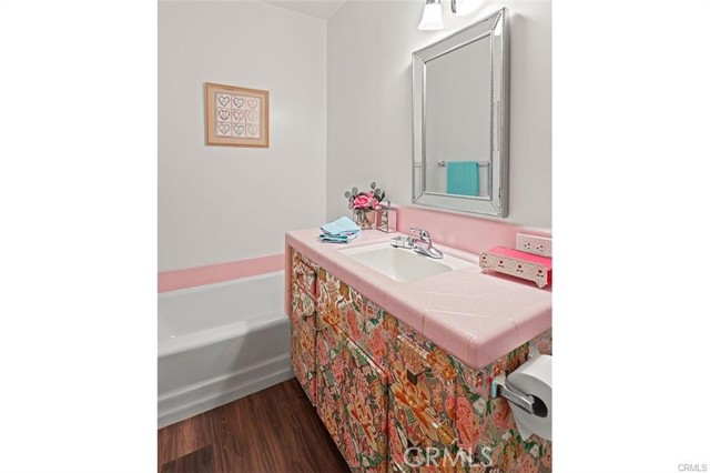 Detail Gallery Image 12 of 46 For 1360 G Shadow Ln #G,  Fullerton,  CA 92831 - 2 Beds | 2 Baths