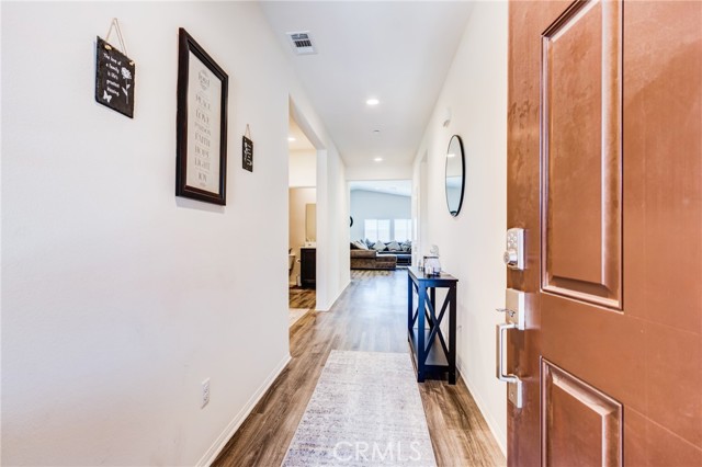 Detail Gallery Image 8 of 43 For 11856 Calenda Ct, Victorville,  CA 92392 - 4 Beds | 3 Baths