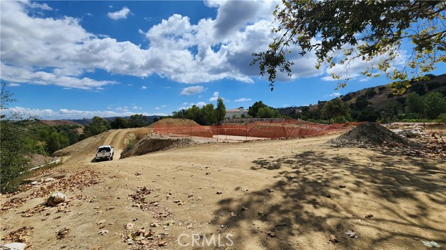 Detail Gallery Image 5 of 11 For 5360 Whitman Rd, Hidden Hills,  CA 91302 - – Beds | – Baths