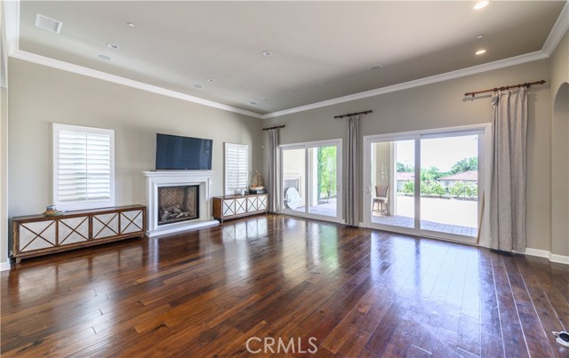 62 Heirloom, Irvine CA: https://media.crmls.org/medias/a2e66d7c-6cac-43ea-9dad-53c46de42d05.jpg