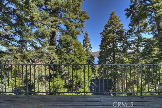Detail Gallery Image 51 of 59 For 319 Mittry Ln, Lake Arrowhead,  CA 92352 - 2 Beds | 2/1 Baths