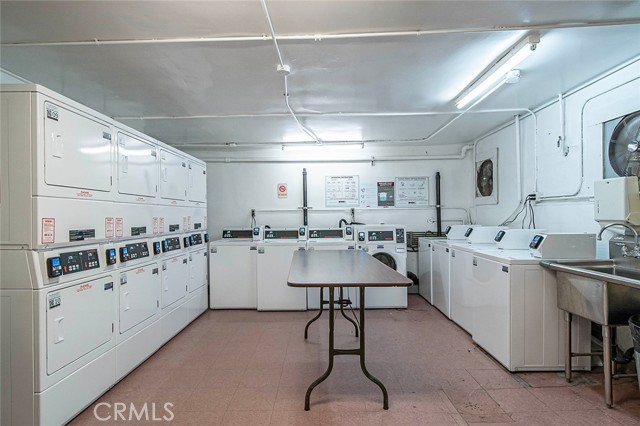 455 E Ocean Blvd, Long Beach CA: https://media.crmls.org/medias/a2e7717e-986e-49e1-8665-9d75f3ec49af.jpg