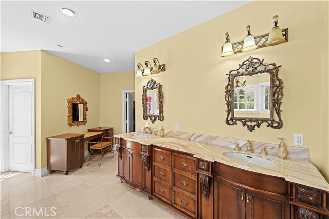 Detail Gallery Image 20 of 41 For 9 Zanja Ln, Bell Canyon,  CA 91307 - 4 Beds | 4/1 Baths