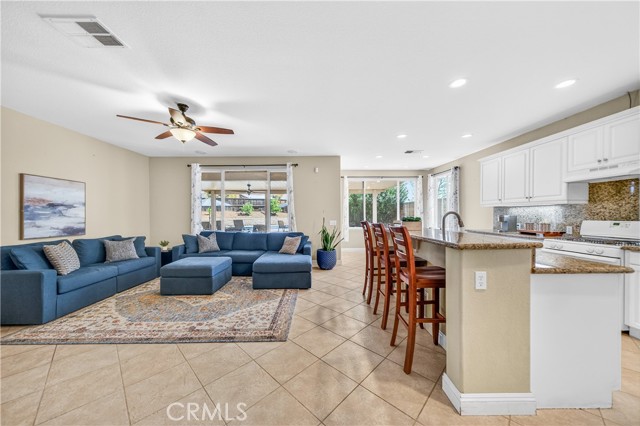 Detail Gallery Image 12 of 37 For 35978 Covington, Wildomar,  CA 92595 - 4 Beds | 3 Baths