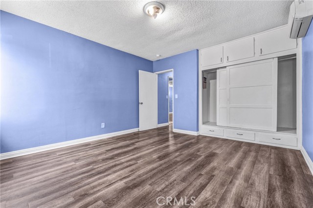 Detail Gallery Image 7 of 28 For 6418 Makee Ave, Los Angeles,  CA 90001 - 4 Beds | 2 Baths