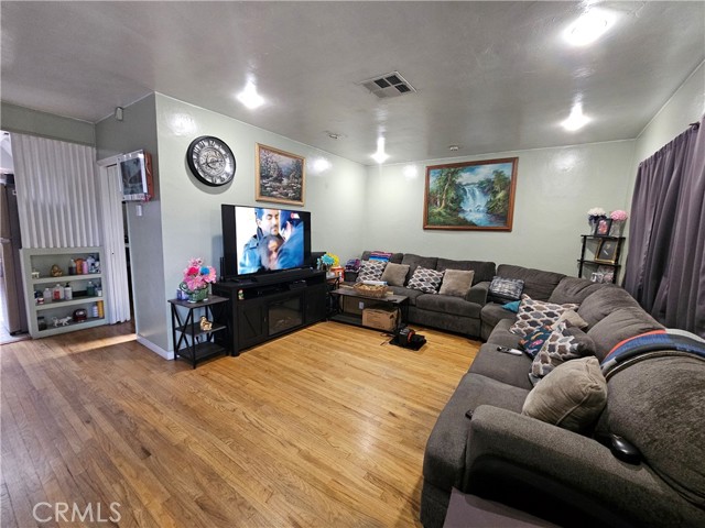 Detail Gallery Image 7 of 48 For 33124 Case, Lake Elsinore,  CA 92530 - 1 Beds | 2 Baths