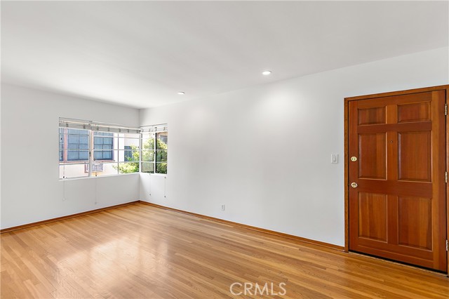 Detail Gallery Image 4 of 21 For 1745 N Mariposa Ave #6,  Los Angeles,  CA 90027 - 2 Beds | 1 Baths
