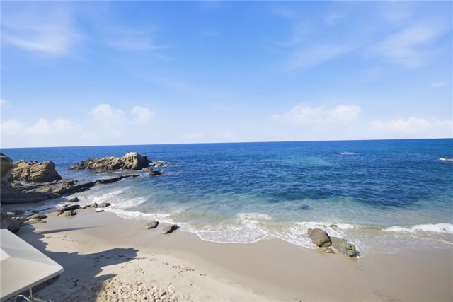 Detail Gallery Image 47 of 53 For 240 Moss St #8,  Laguna Beach,  CA 92651 - 2 Beds | 2 Baths