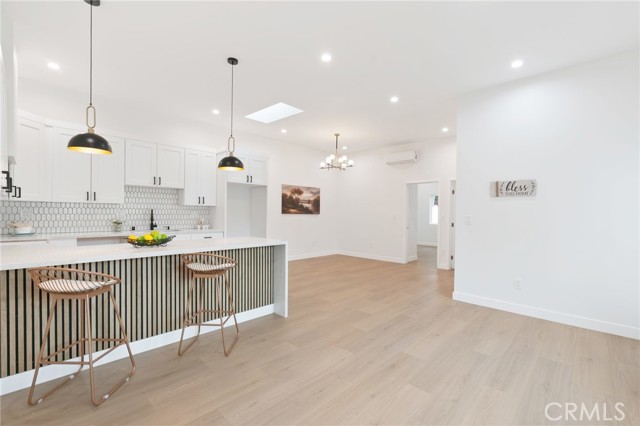 7538 Remmet Avenue, Canoga Park CA: https://media.crmls.org/medias/a2ea118f-4c31-4ac1-809b-2607c77c36af.jpg