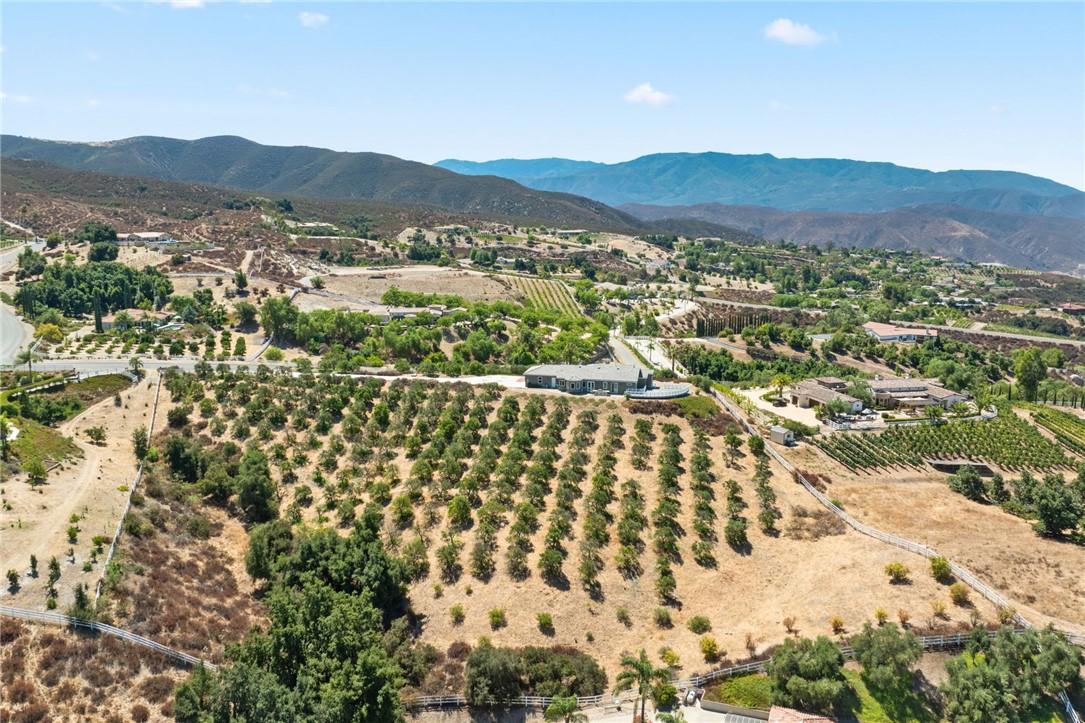 Detail Gallery Image 4 of 72 For 41705 Chaparral Drive, Temecula,  CA 92592 - 3 Beds | 2/1 Baths