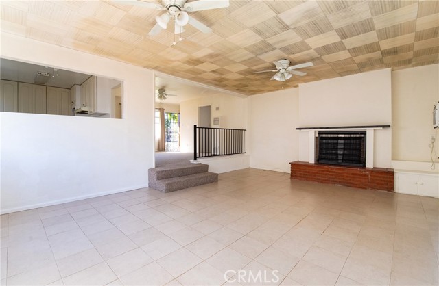 Detail Gallery Image 8 of 22 For 8725 Mccallum, Downey,  CA 90242 - 2 Beds | 1 Baths