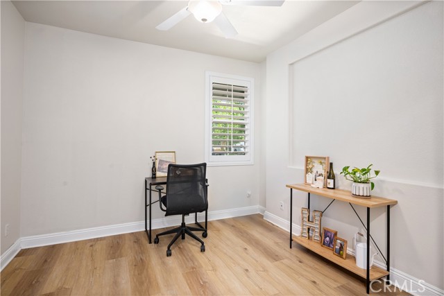 26811 Country View Court, Menifee CA: https://media.crmls.org/medias/a2ea5ad3-1ef8-4415-b4ee-7b6747e29a16.jpg