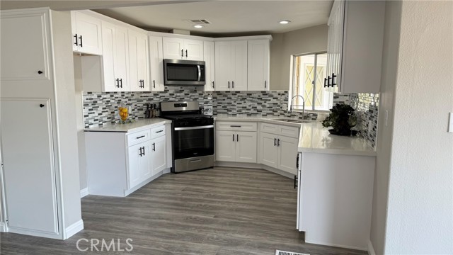 10079 Chisholm Trail, Cherry Valley CA: https://media.crmls.org/medias/a2ecd16d-f94c-4d95-ba13-78bb4ccfb985.jpg