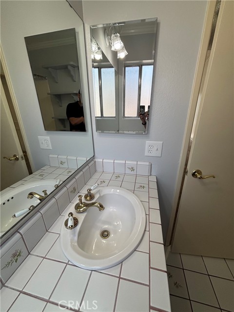 Detail Gallery Image 23 of 37 For 1350 Cabrillo Park Dr #F,  Santa Ana,  CA 92701 - 1 Beds | 1 Baths