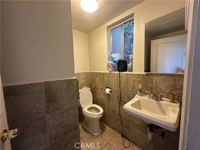 4657 Fisher Street, Los Angeles CA: https://media.crmls.org/medias/a2ed4e68-b3c2-45eb-acc2-c1d76149700b.jpg