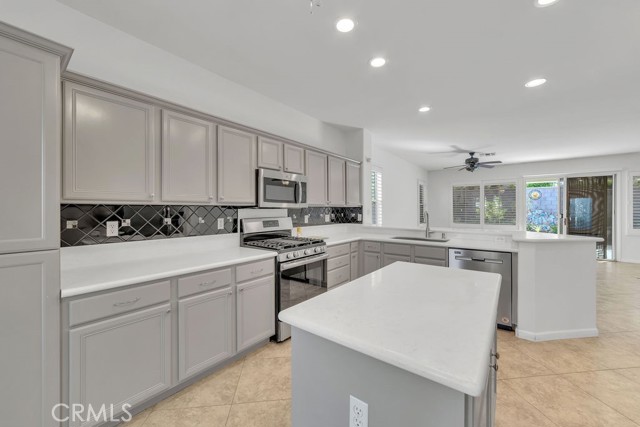 Detail Gallery Image 21 of 51 For 78385 Palm Tree Ave, Palm Desert,  CA 92211 - 2 Beds | 2 Baths