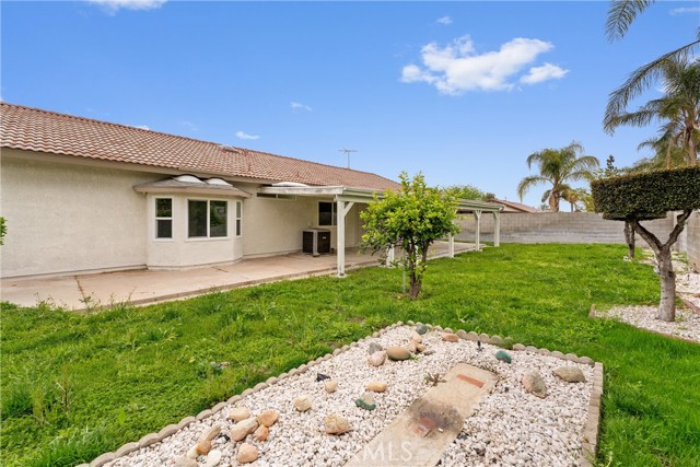 343 W Orchard Street, Rialto CA: https://media.crmls.org/medias/a2ed9601-4b58-48c7-8881-dfbcddacb63f.jpg