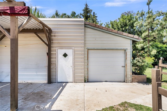 2886 Mcallister Street, Riverside CA: https://media.crmls.org/medias/a2edd8ac-3380-447b-97c5-9605a9df8316.jpg