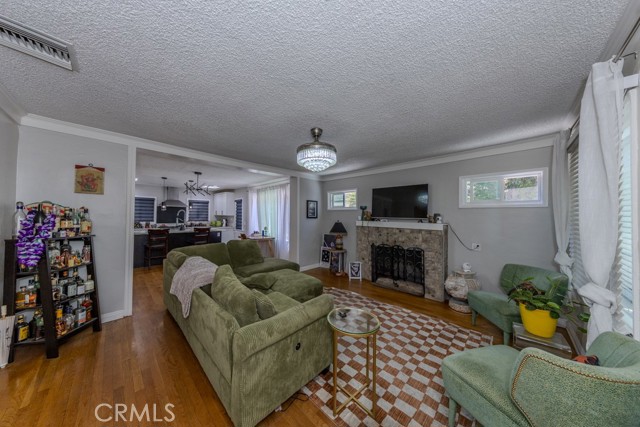 4712 Townsend Avenue, Los Angeles CA: https://media.crmls.org/medias/a2eefe14-027f-4a31-98cf-0fe92c622916.jpg