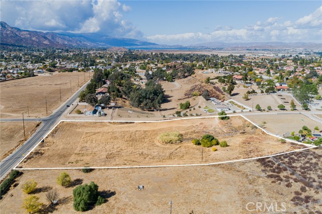 Detail Gallery Image 3 of 26 For 20980 Palomar St, Wildomar,  CA 92595 - – Beds | – Baths