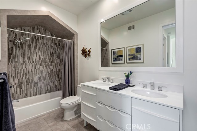 Detail Gallery Image 34 of 47 For 48 57th Pl, Long Beach,  CA 90803 - 5 Beds | 3/1 Baths