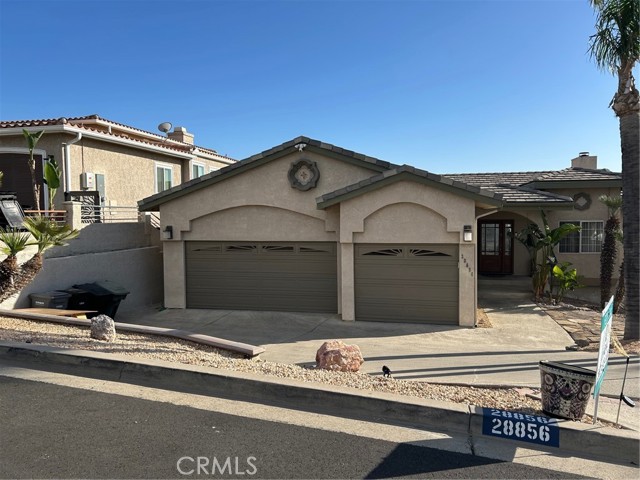 28856 Yosemite Place, Canyon Lake CA: https://media.crmls.org/medias/a2f0c6c5-b86b-453d-bca7-e97c89754b26.jpg