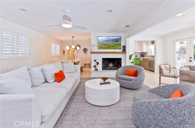 Detail Gallery Image 7 of 64 For 1057 E Marshall Way, Palm Springs,  CA 92262 - 4 Beds | 4 Baths