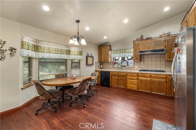 Detail Gallery Image 10 of 27 For 43523 37th Street West, Lancaster,  CA 93536 - 3 Beds | 2 Baths