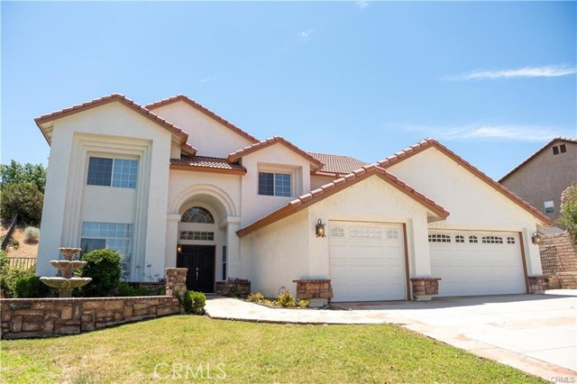 Detail Gallery Image 1 of 39 For 7254 Ojai Dr, Palmdale,  CA 93551 - 5 Beds | 3 Baths