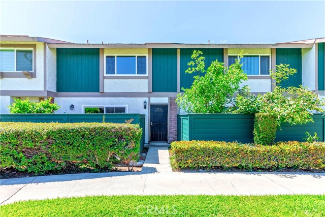 Detail Gallery Image 1 of 28 For 8132 Keith Grn, Buena Park,  CA 90621 - 3 Beds | 2/1 Baths