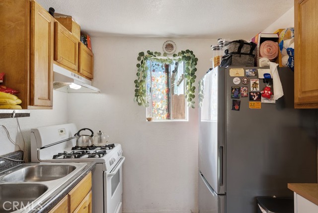 Detail Gallery Image 14 of 50 For 7032 Somerset, Paramount,  CA 90723 - – Beds | – Baths